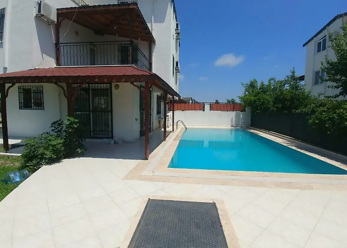 Villa Matthew